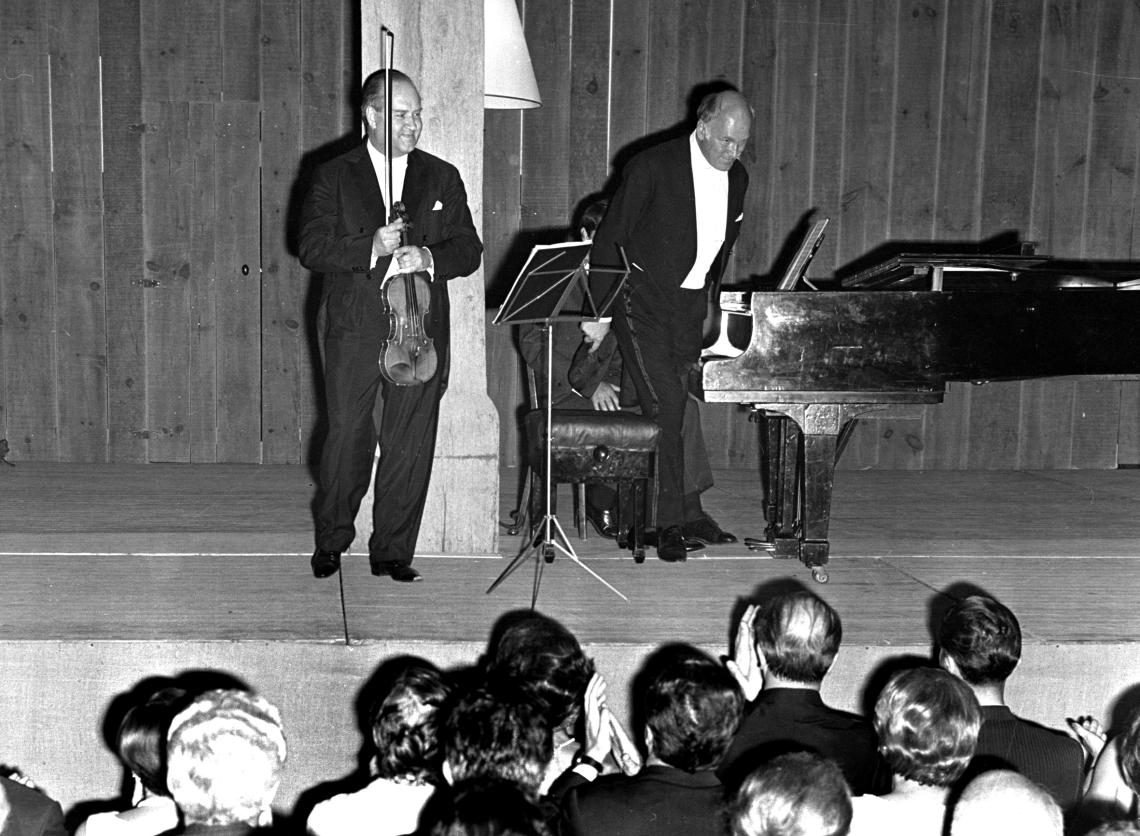 David Oïstrakh, violon et Sviatoslav Richter_Meslay 1967 _Photo Gérard Proust